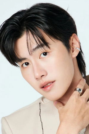 Prom Theepakorn Kwanboon