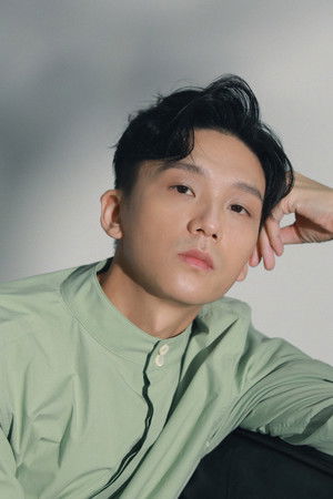 卢镇业 Chun-Yip Lo