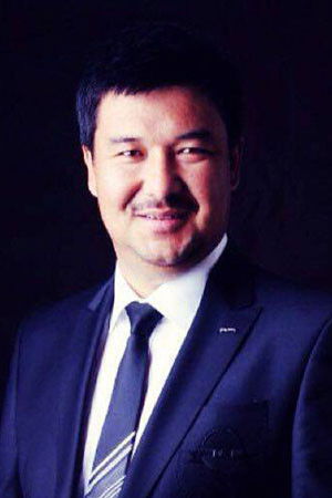 亚力坤·卡迪尔